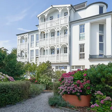 442, Seepark Apartment